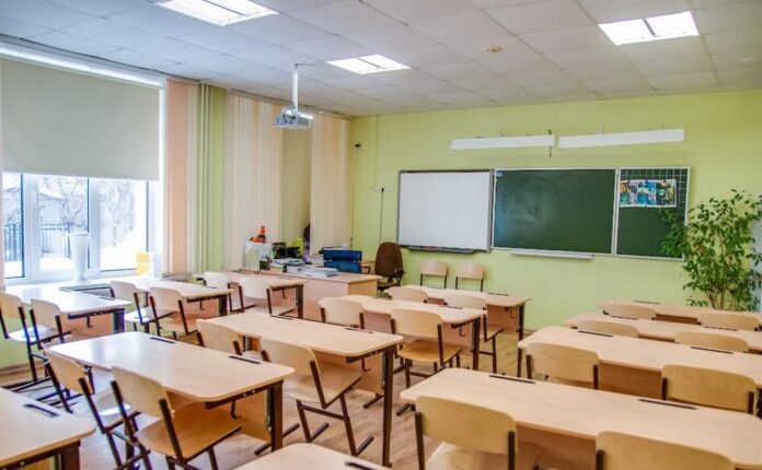 d8e57c1e-7c36-4400-bdea-81bbc1bfd755_3